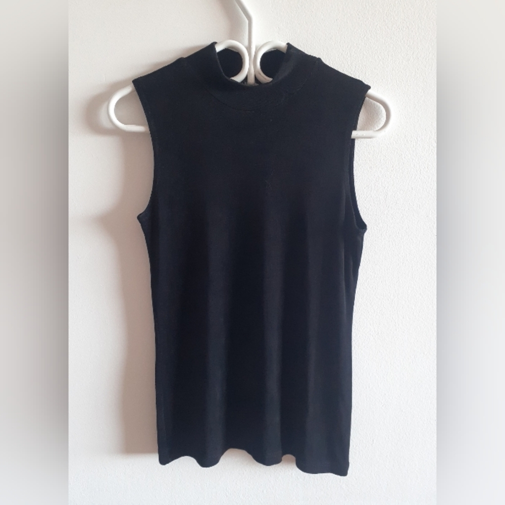 Sleeveless Slinky Mock-neck Top, medium